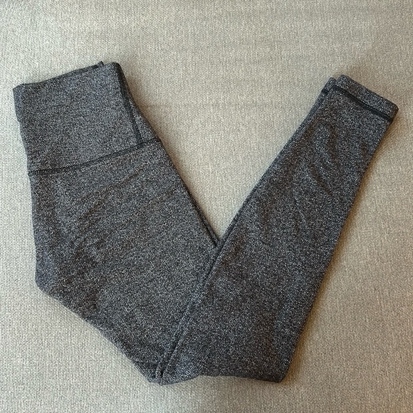 Lululemon Herringbone Knit Leggings Size 4 - Picture 4 of 7
